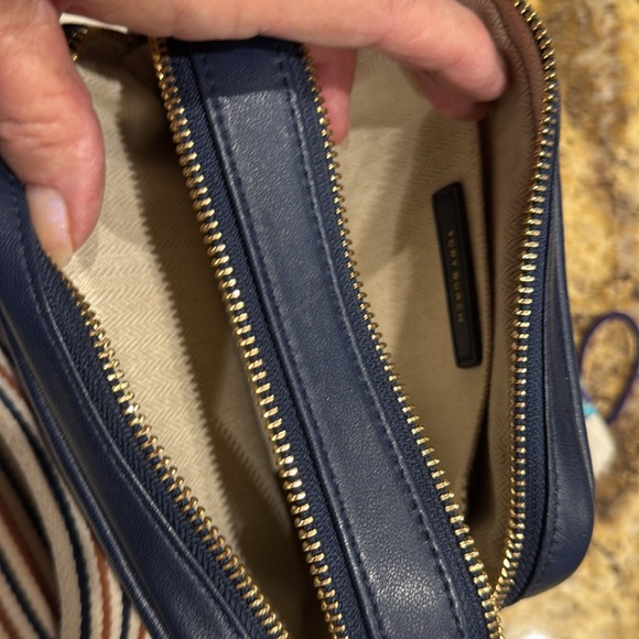 TORY BURCH MINI CROSSBODY - Picture 6 of 11